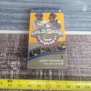 2001 world series Diamond backs VS Yankees on VHS sealed